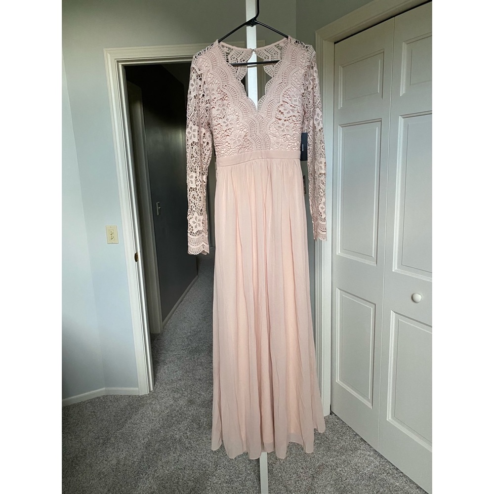 Perfect maxi dress for wedding season!(Never Worn)